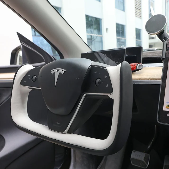 Tesla custom steering wheel